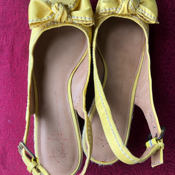 EUC Yellow Espadrilles- Franco Sarto Artists Collection- size 11M - Picture 3 of 5